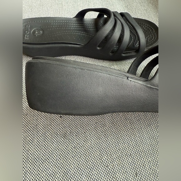 Crocs Women's Black Sandals - Picture 6 of 6